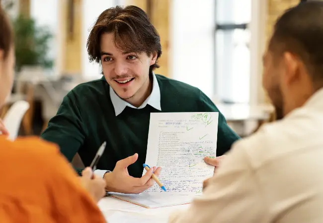 Student discussing study notes during Primavera P6 Course in Qatar